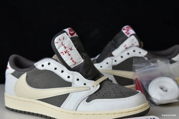 HYPE DM7866-162 Reverse Travis Scott 1 Jordan Air x Mocha 0806